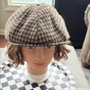 Houndstooth Newsboy Cap